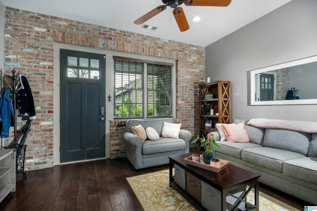 612 Barristers Ct
