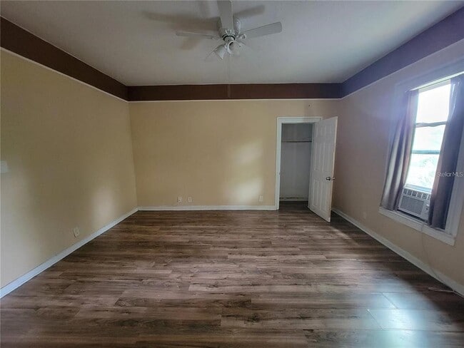 Photo - 965 NE 2nd St Unidad 6