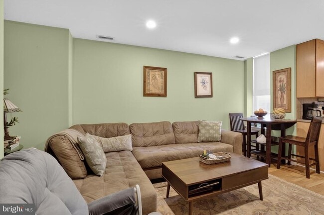 Photo - 4215 Ridge Ave Unit 3