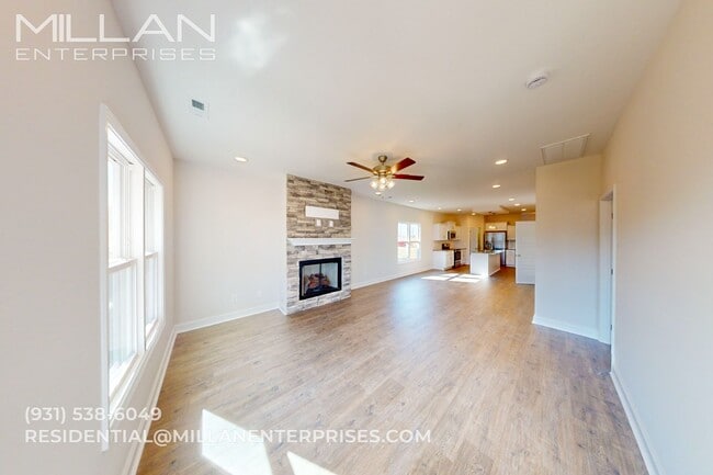 Photo - Beautiful 3-Bedroom Home with Modern Finishes, Stainless Steel Appliances, and Attached Garage