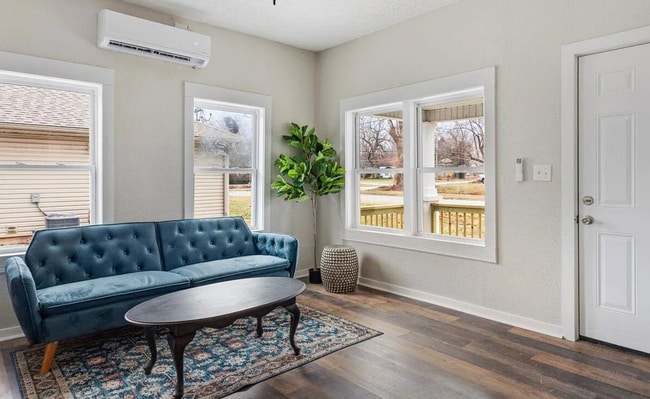 Photo - 2 bedroom | 1 bathroom | Remodeled | Quiet street | Pets welcome!