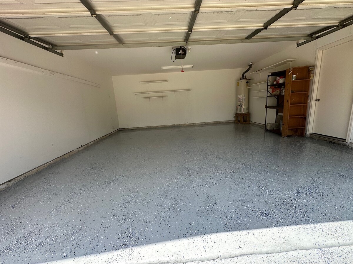 Photo - 2711 Colony Dr