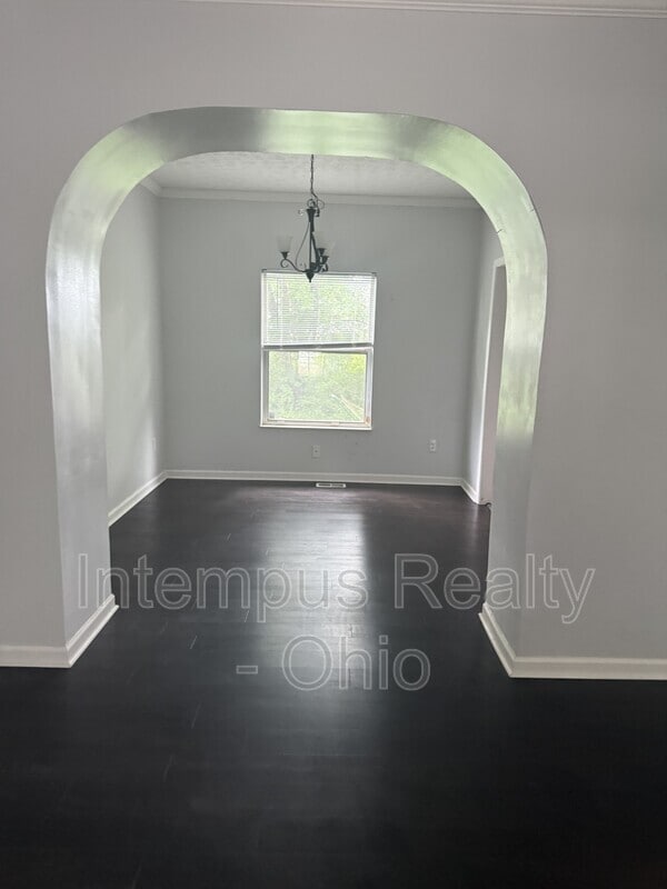 3125 Highland Park Dr