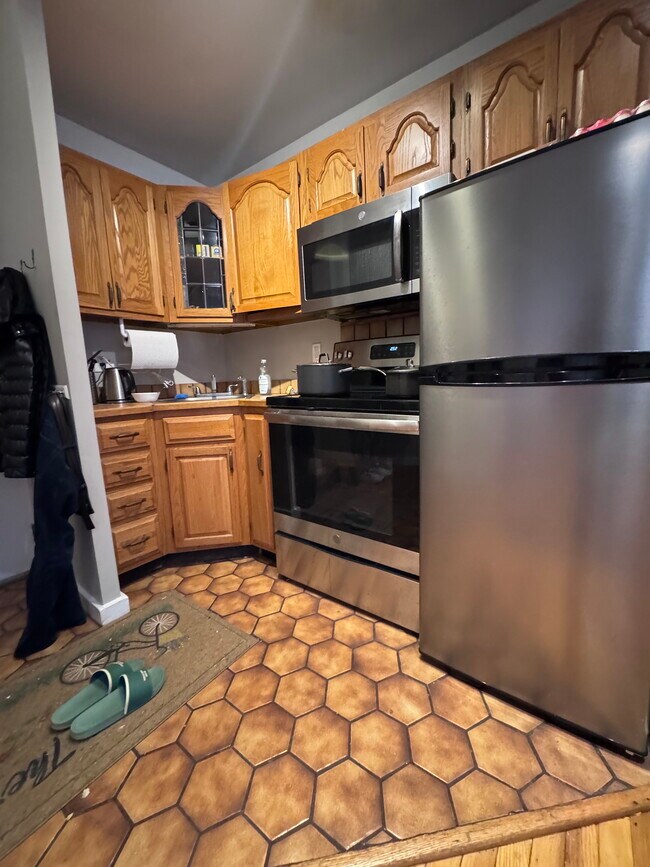 Photo - 82 Phillips St Unit 2