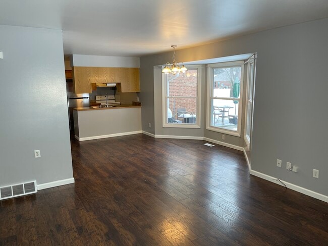 Photo - 4467 W Milham Ave Unidad 1