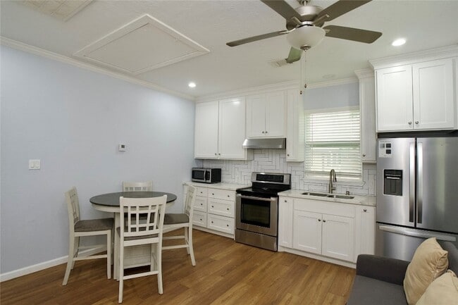 Photo - 3710 Yellowstone Blvd