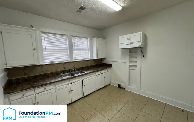 Photo - 914 Garland St