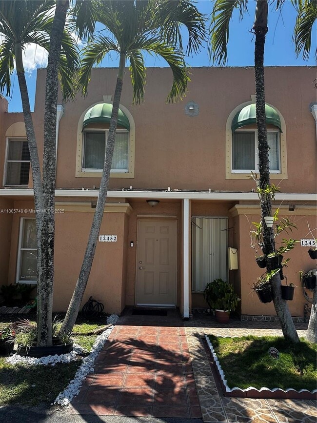 Photo - 12452 NW 11th Ln Unidad 2011 Rental