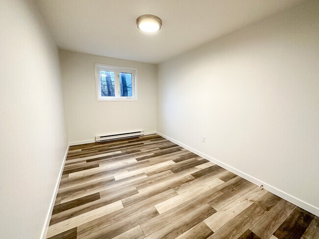 Photo - 355 Prince St Unité 8