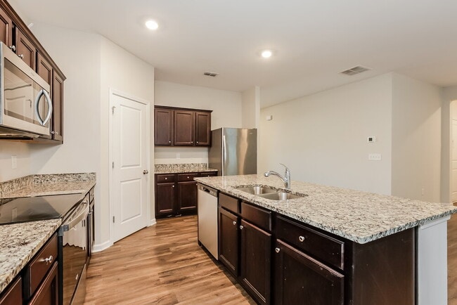 Photo - 4261 Georgia Cir