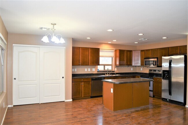 Photo - 1633 E Melanie St