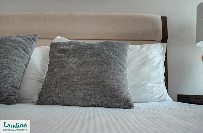 Photo - 1999 E Boston St Unidad 313