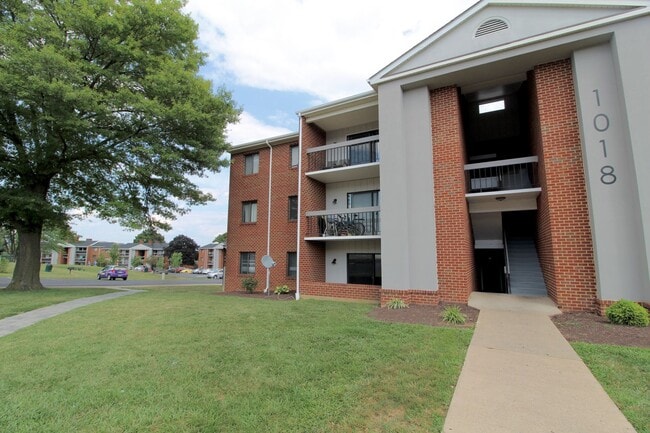 Photo - 1018-1 Blue Ridge Dr