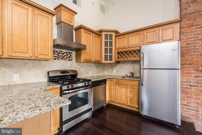 Building Photo - 1600 Frankford Ave Unit 3