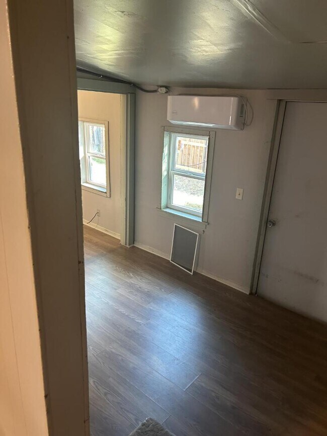 Photo - 411 Jackson St