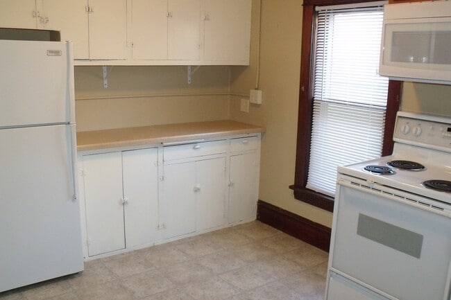 Photo - 22 16th Ave N Apartments Unit 2