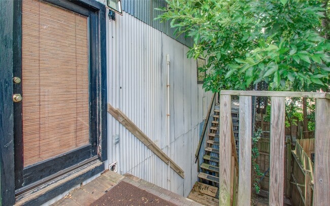 Photo - 5313 Palmetto St Unit True