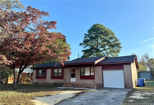 Building Photo - 1219 Chilton Dr