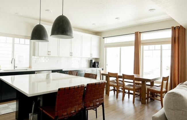 Photo - 4122 W Red Clover Dr