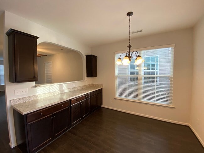 Photo - 5454 Farm House Trail