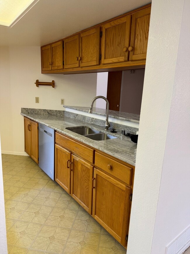 Photo - 5516 Cochiti Ct NW