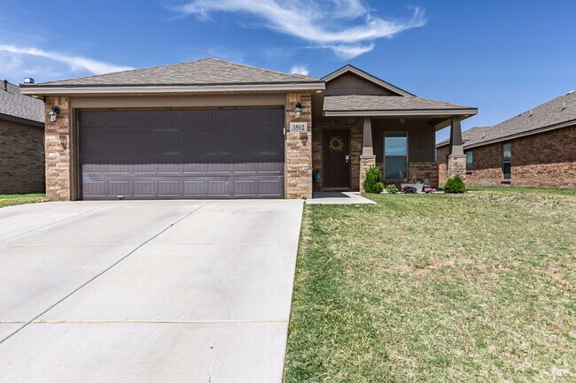 Building Photo - Wonderful 3 bed, 2 bath in Milwaukee Ridge! Rental