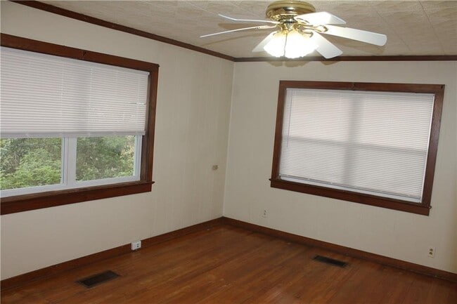 Photo - 855 Azalea Rd