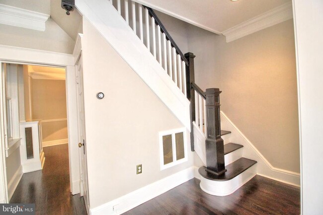 Photo - 217 E Church St