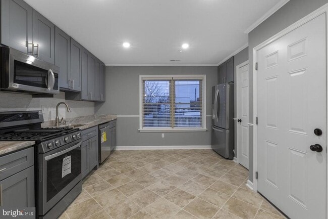 Photo - 2973 Amber St Unit 2