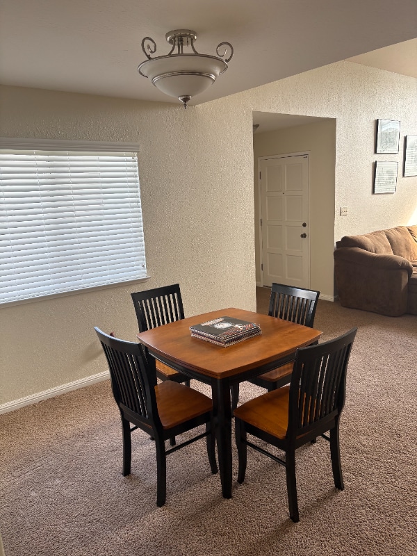 Photo - 1070 Cumberland Pl