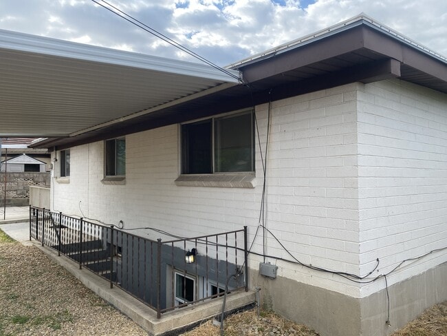 Photo - 819 E Hibiscus Ave