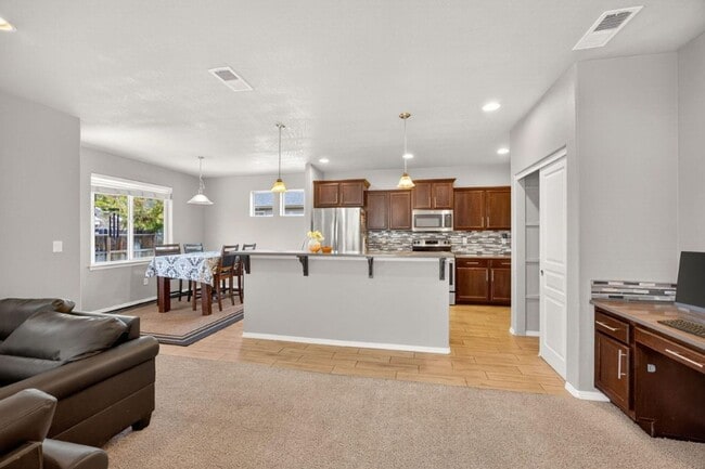 Photo - 3 Bedroom, 2.5 Bathroom Medford Home