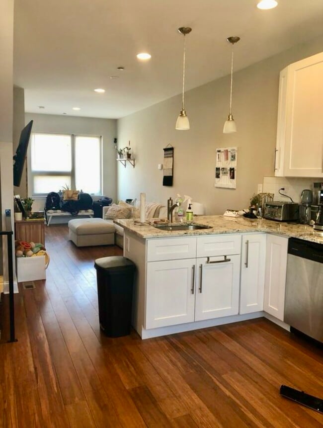 Building Photo - 2638 Ellsworth St Unit B Rental