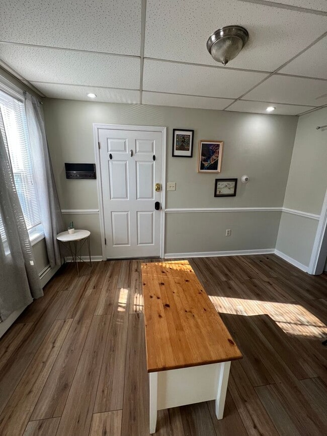 Photo - 165 E Pomfret St Unidad 165 E Pomfret Apt 1