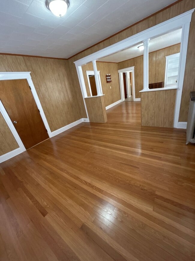 Photo - 72-74 Maple St Unidad 1st Floor