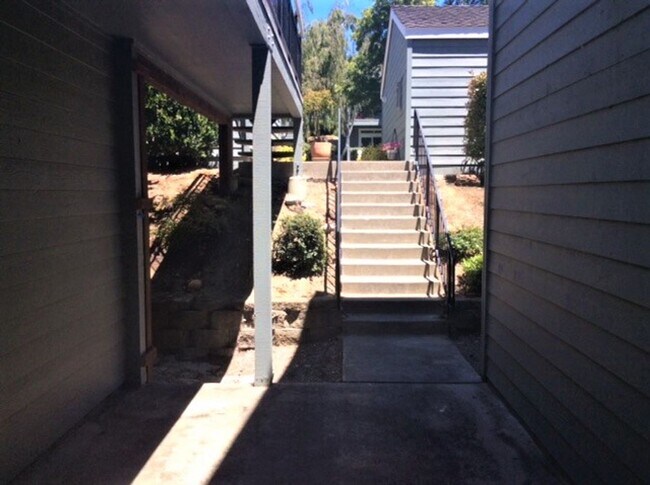 Photo - Single-Level 1 Bedroom Home with Garage – ...