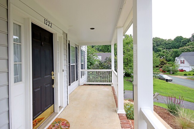Photo - Pet-Friendly Raintree Home With Fenced Yard