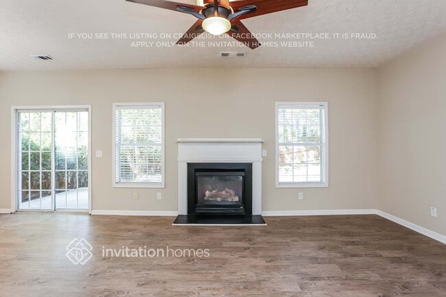 Photo - 106 Whitfield Way