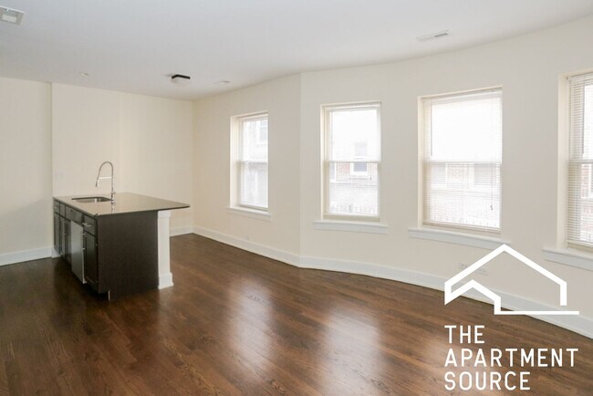 Photo - 5062 N Winchester Ave Unidad 1w