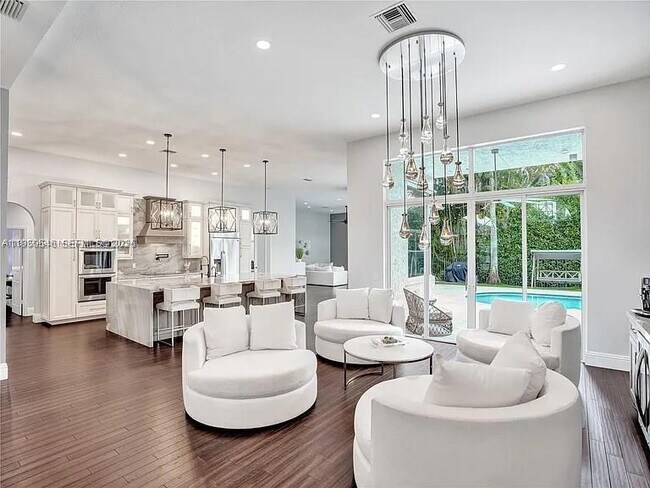 Building Photo - 2496 Eagle Run Dr