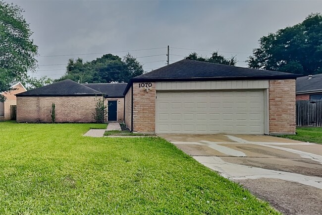 Building Photo - 1070 Red Rock Canyon Dr