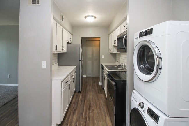 Teak Apartments