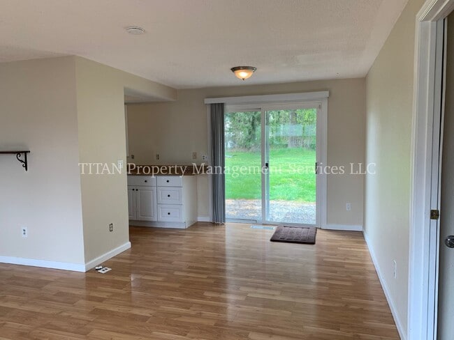Photo - Charming 3-Bedroom Home in the Heart of Vernonia – Spacious, Comfortable & Convenient