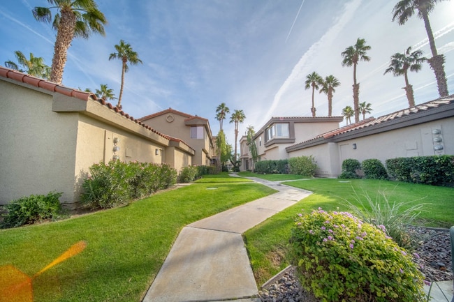 Photo - 55430 Laurel Valley