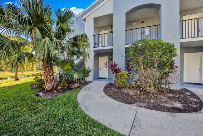 Building Photo - 1/1 in Fort Myers- Unfurnished Annual Rental