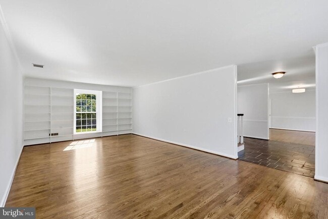 Photo - 39088 Bolington Rd