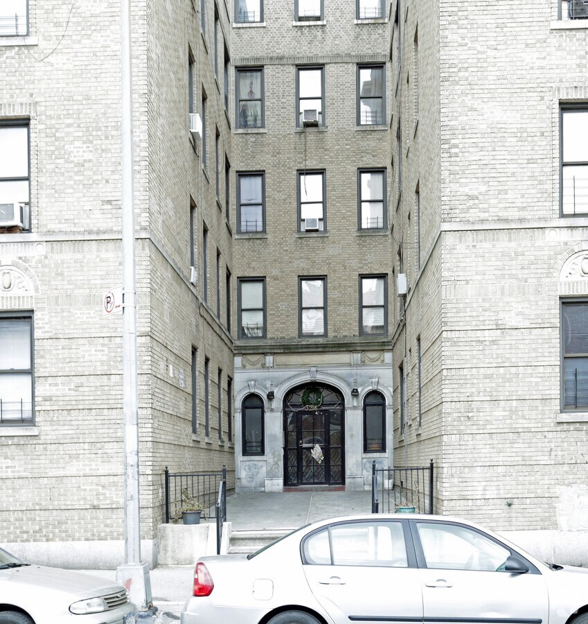 3216 Kossuth Ave Apartments Bronx, NY