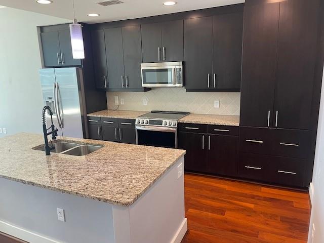 Photo - 1080 Peachtree St NE Unidad 2204