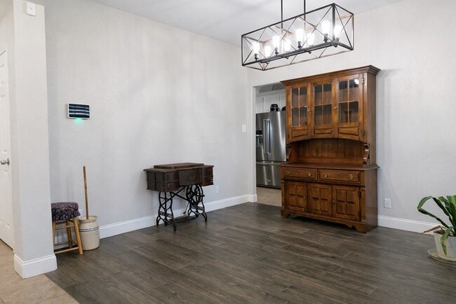 Photo - 2917 Dustin Dr