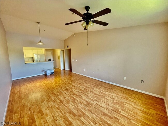 Building Photo - 8274 Key Royal Cir Unit 1032